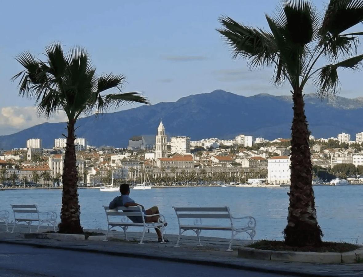 Beach Apartment Butterfly With Sea View Split Exteriér fotografie